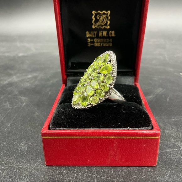 Sterling Silver Peridot Ring - Picture 8 of 8